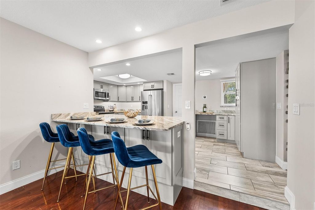 Image 16 of property listing at 7834 SNOWBERRY CIR, Orlando, FL 32819