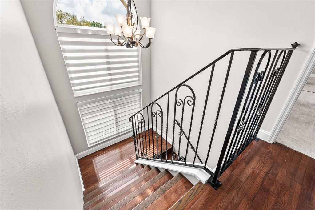 Image 27 of property listing at 7834 SNOWBERRY CIR, Orlando, FL 32819