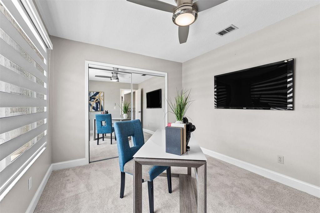 Image 30 of property listing at 7834 SNOWBERRY CIR, Orlando, FL 32819