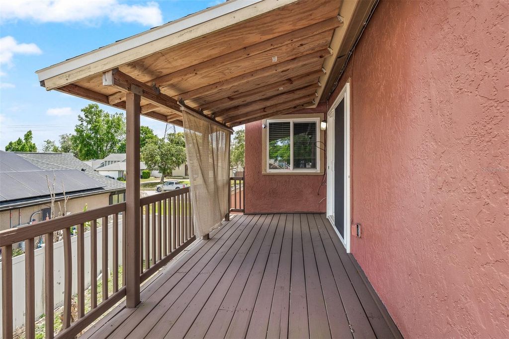 Image 40 of property listing at 7834 SNOWBERRY CIR, Orlando, FL 32819