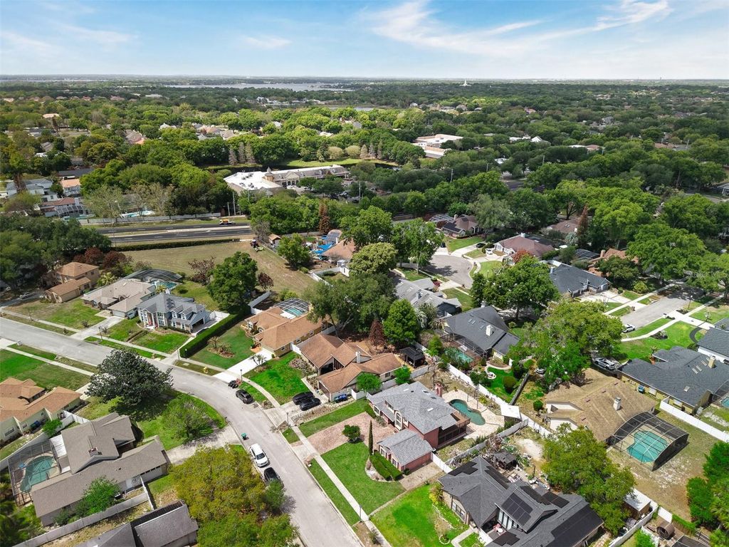 Image 46 of property listing at 7834 SNOWBERRY CIR, Orlando, FL 32819