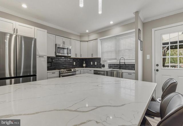 27 LINCOLN DRIVE LS, Laurel Springs, NJ 08021