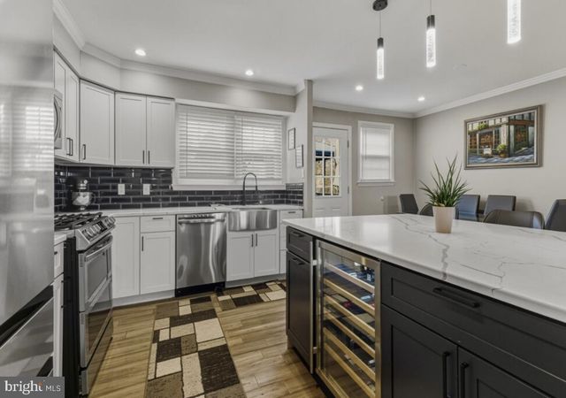 27 LINCOLN DRIVE LS, Laurel Springs, NJ 08021