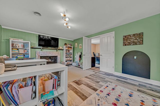 2738 Bobwhite DR, Roanoke, VA 24018