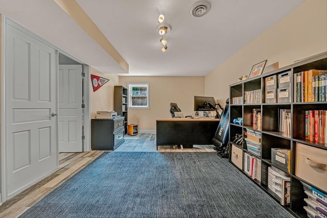 2738 Bobwhite DR, Roanoke, VA 24018