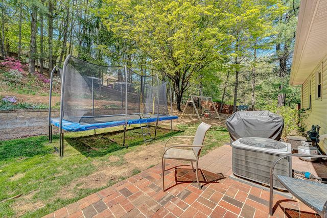 2738 Bobwhite DR, Roanoke, VA 24018