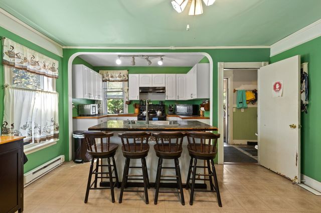 167 Fifth St, Leominster, MA 01453