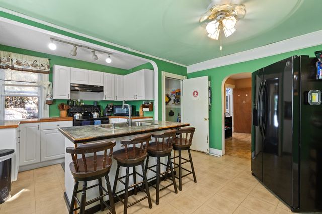 167 Fifth St, Leominster, MA 01453