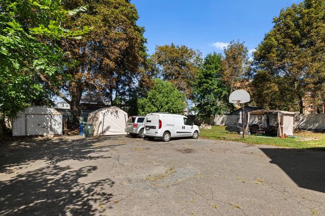 167 Fifth St, Leominster, MA 01453