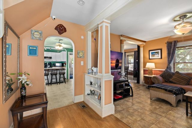 167 Fifth St, Leominster, MA 01453