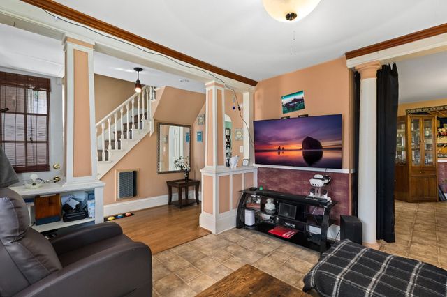 167 Fifth St, Leominster, MA 01453