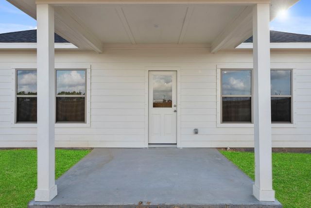 252 Orchard Laurel Drive, Alvin, TX 77511