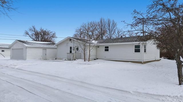 111 Main Street S, Dilworth, MN 56529