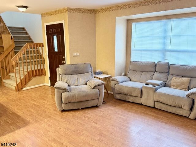 55 Sand Hill Rd, Jamesburg Boro, NJ 08831