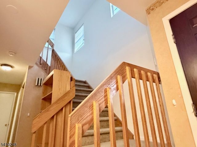 55 Sand Hill Rd, Jamesburg Boro, NJ 08831