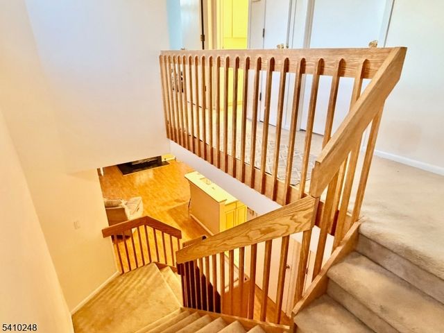 55 Sand Hill Rd, Jamesburg Boro, NJ 08831