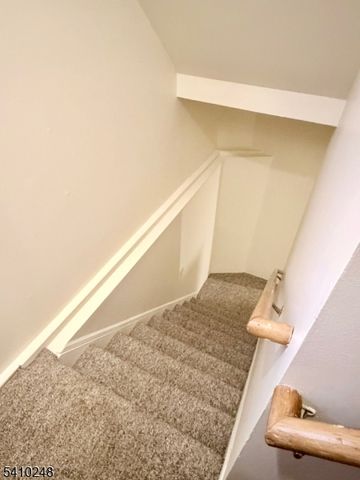 55 Sand Hill Rd, Jamesburg Boro, NJ 08831