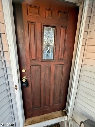 55 Sand Hill Rd, Jamesburg Boro, NJ 08831