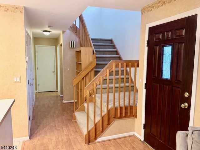 55 Sand Hill Rd, Jamesburg Boro, NJ 08831