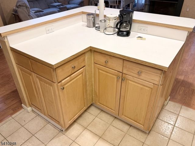 55 Sand Hill Rd, Jamesburg Boro, NJ 08831