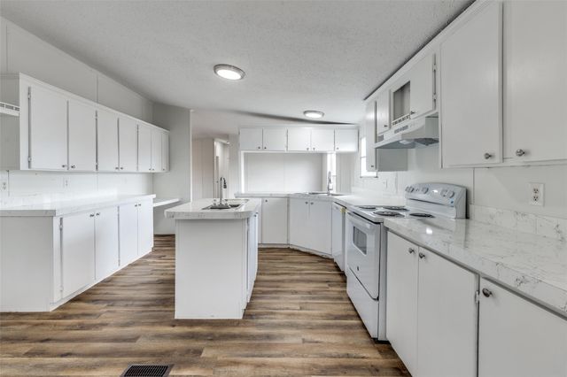 2318 Highway 105 E, Liberty, TX 77575