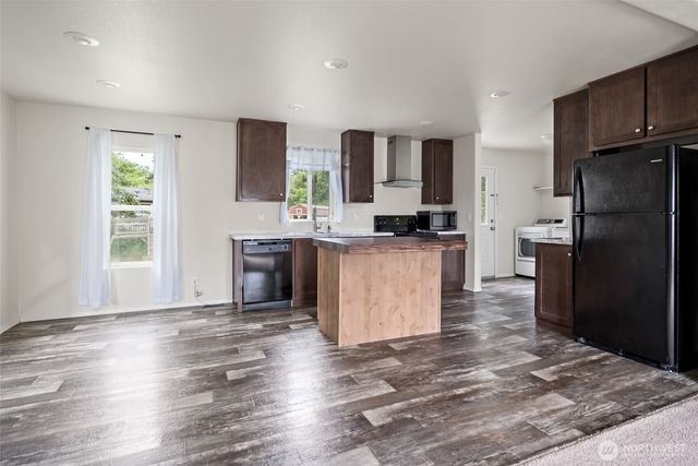 1108 Paul Avenue, Oak Harbor, WA 98277