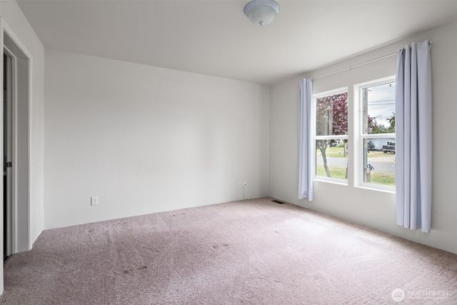 1108 Paul Avenue, Oak Harbor, WA 98277