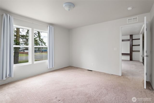 1108 Paul Avenue, Oak Harbor, WA 98277