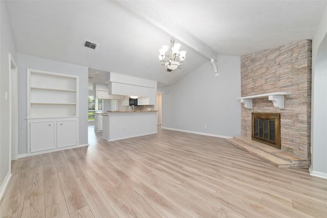 12207 Plumpoint Drive, Houston, TX 77099