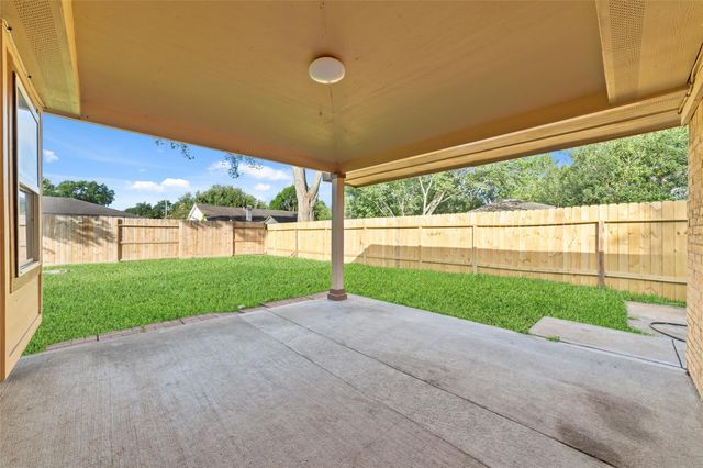 12207 Plumpoint Drive, Houston, TX 77099