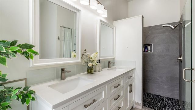 9463 Savannah Estates Dr, Lake Worth, FL 33467