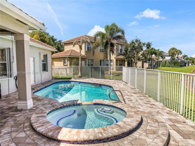9463 Savannah Estates Dr, Lake Worth, FL 33467