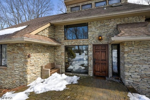 737 Ridge Rd, Kinnelon Boro, NJ 07405