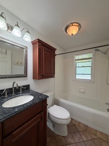 6 North Lane, Monson, MA 01057