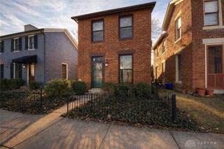 17 Tecumseh Street, Dayton, OH 45402