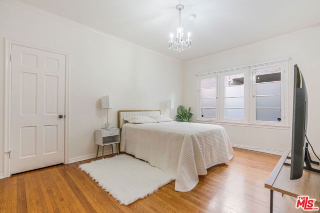 361 S Doheny Drive, Beverly Hills, CA 90211