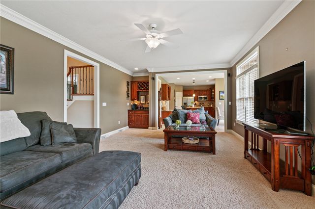 718 Belmar Pl, Cranberry Twp, PA 16066