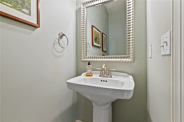 718 Belmar Pl, Cranberry Twp, PA 16066