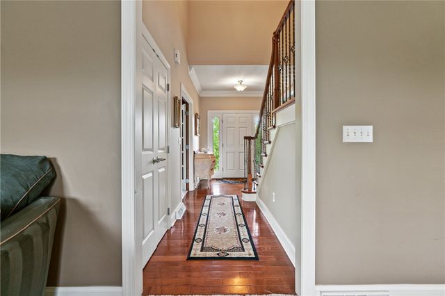 718 Belmar Pl, Cranberry Twp, PA 16066
