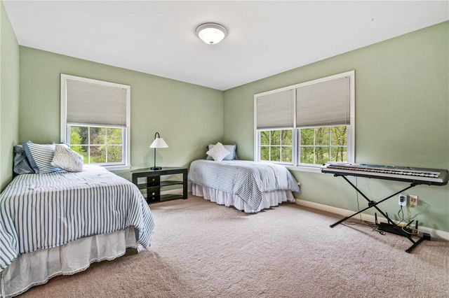 718 Belmar Pl, Cranberry Twp, PA 16066