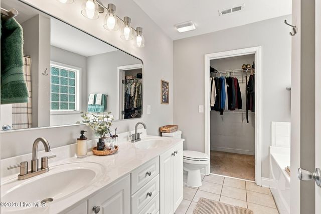 102 Grasmere Court, Leland, NC 28451