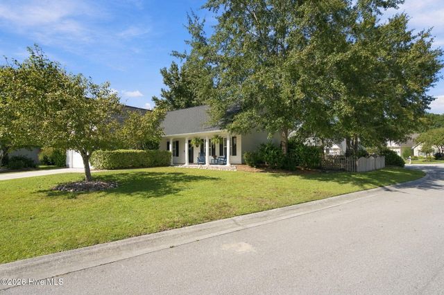 102 Grasmere Court, Leland, NC 28451