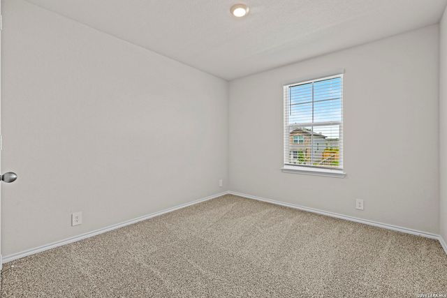 182 Western Gull Dr, San Antonio, TX 78253