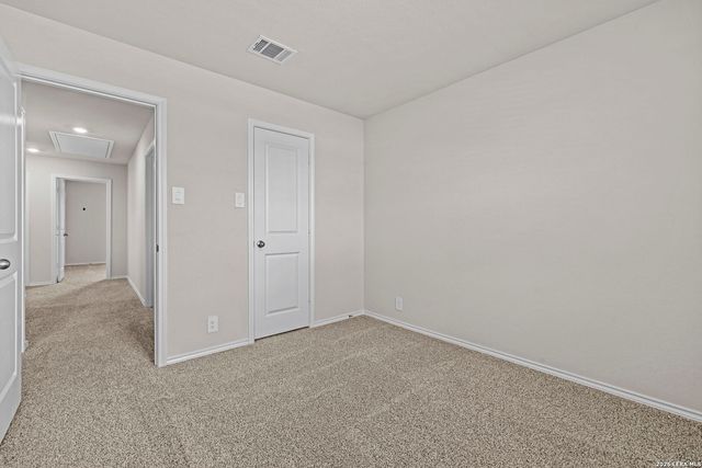 182 Western Gull Dr, San Antonio, TX 78253