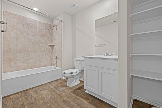 182 Western Gull Dr, San Antonio, TX 78253