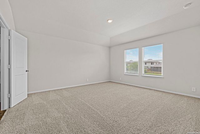 182 Western Gull Dr, San Antonio, TX 78253