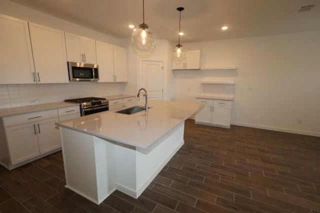 7914 Jasper Meadows Way, Angleton, TX 77515