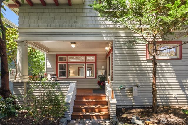 1411 10th Avenue W, Seattle, WA 98119