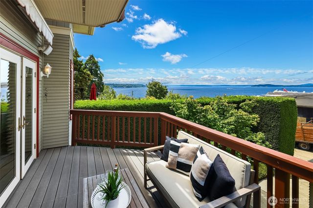 1411 10th Avenue W, Seattle, WA 98119