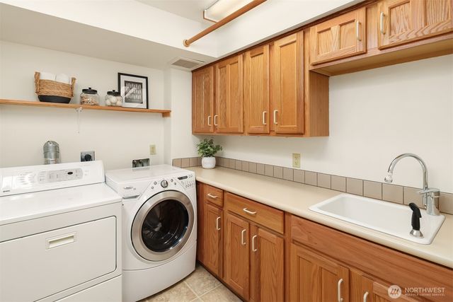 1411 10th Avenue W, Seattle, WA 98119